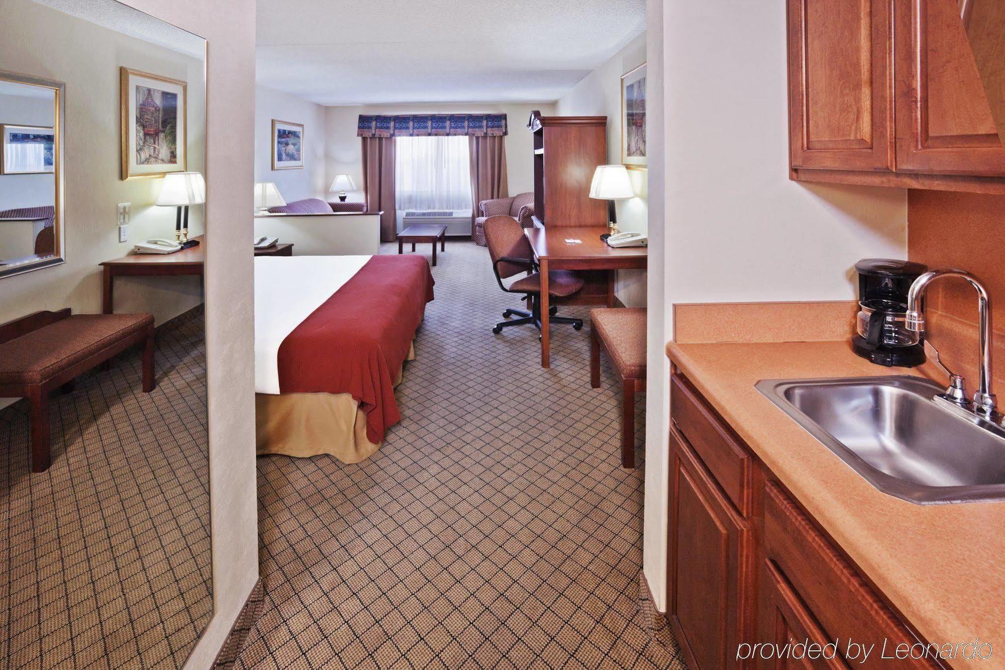 Holiday Inn Express Hotel And Suites Mesquite By Ihg Oda fotoğraf